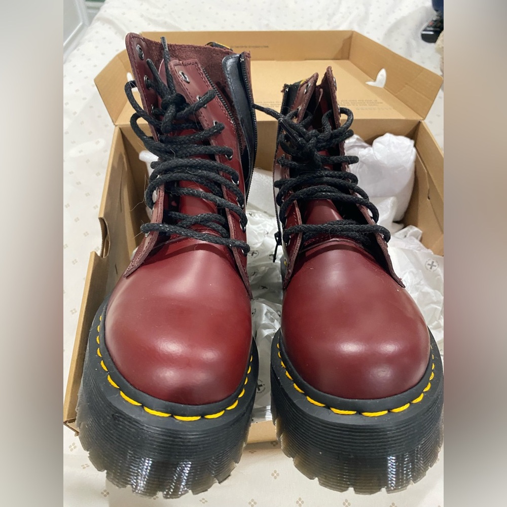 JADON
CHERRY RED

Drr martens - Picture 3 of 6